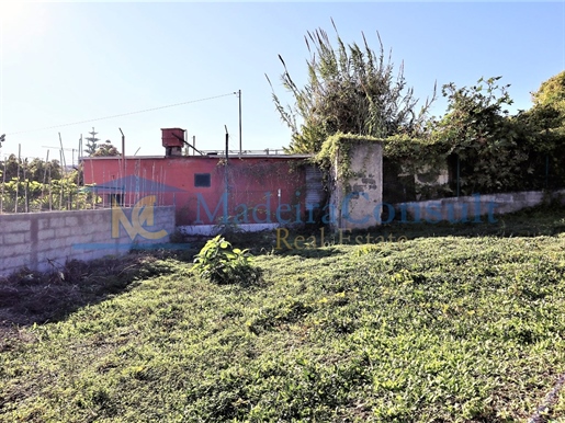 Land for sale with area of 940m²