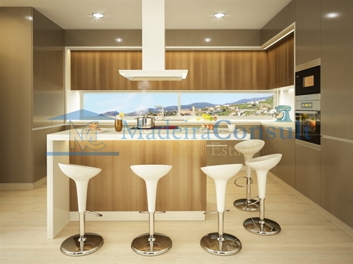 Live in a 2 bedroom luxury house, Funchal