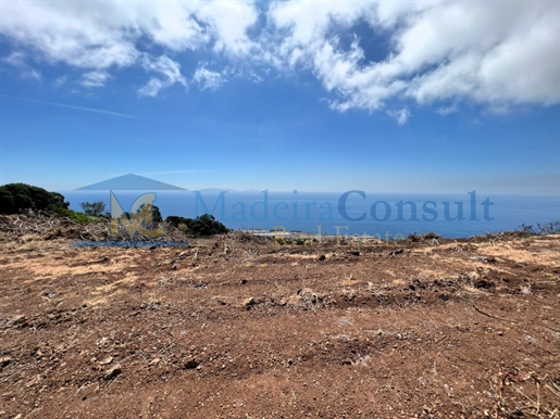 Terreno para Construção, com vista deslumbrante Mar em Santa Cruz.