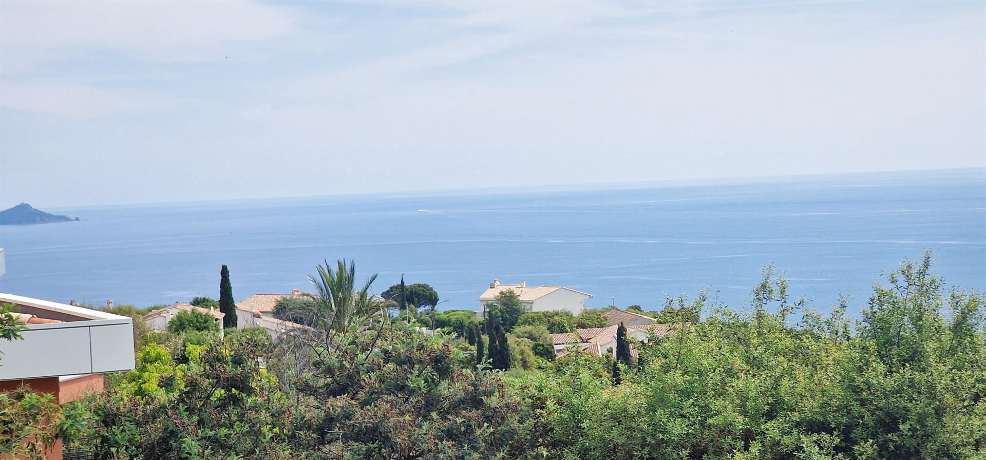 Villa with panoramic sea view
