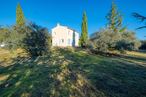 Exclusivity. Real estate opportunity. Luberon Regional Natural Park.