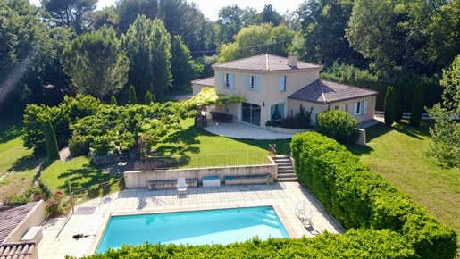 Grambois Prestigieuze villa op 12.000 M2