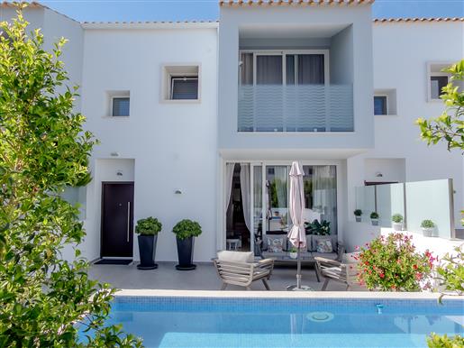 Magnificent 3+1 -bedroom semi-detached villa with swimming pool and private garage