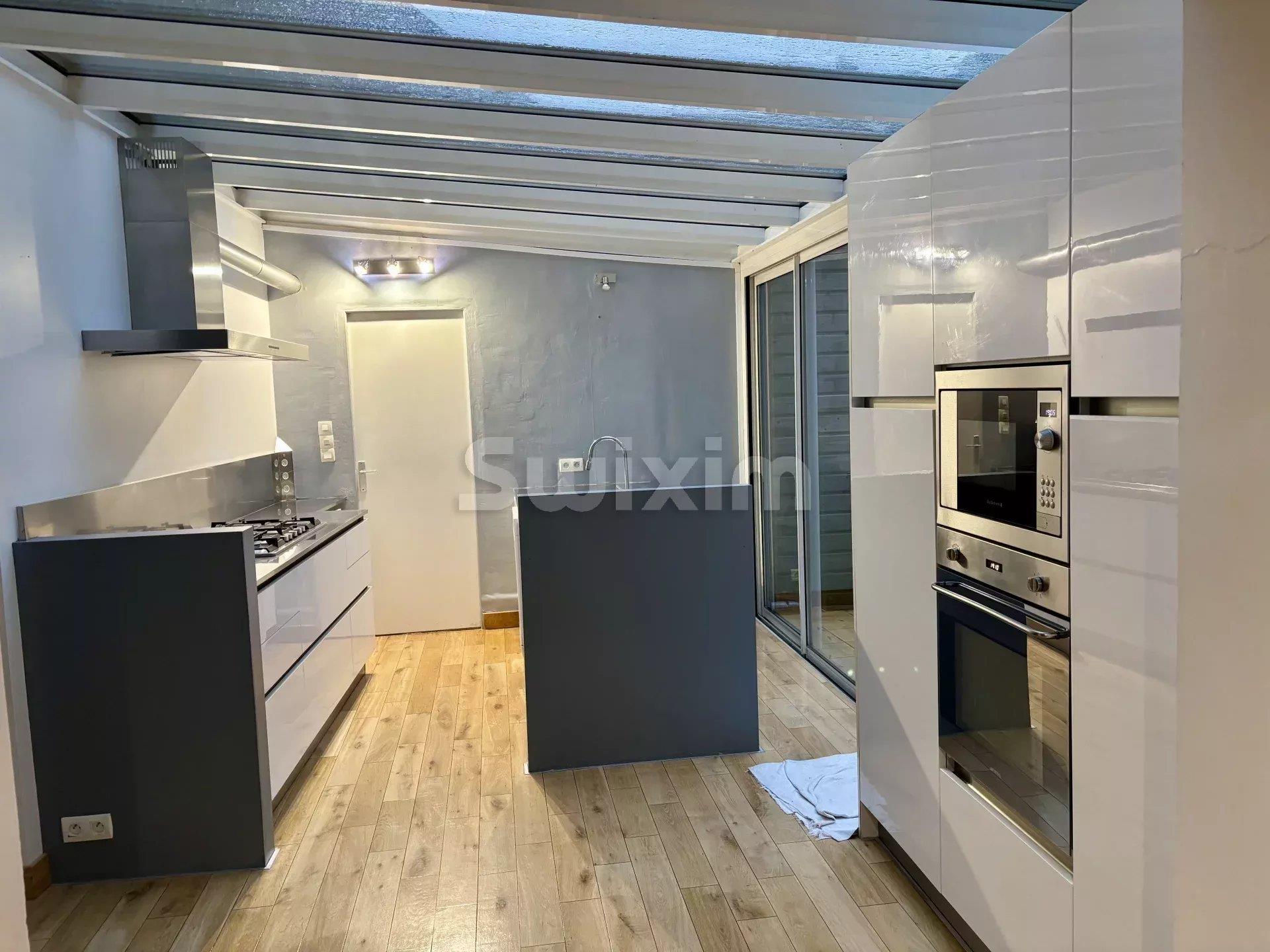 Köp: Hus (50100)