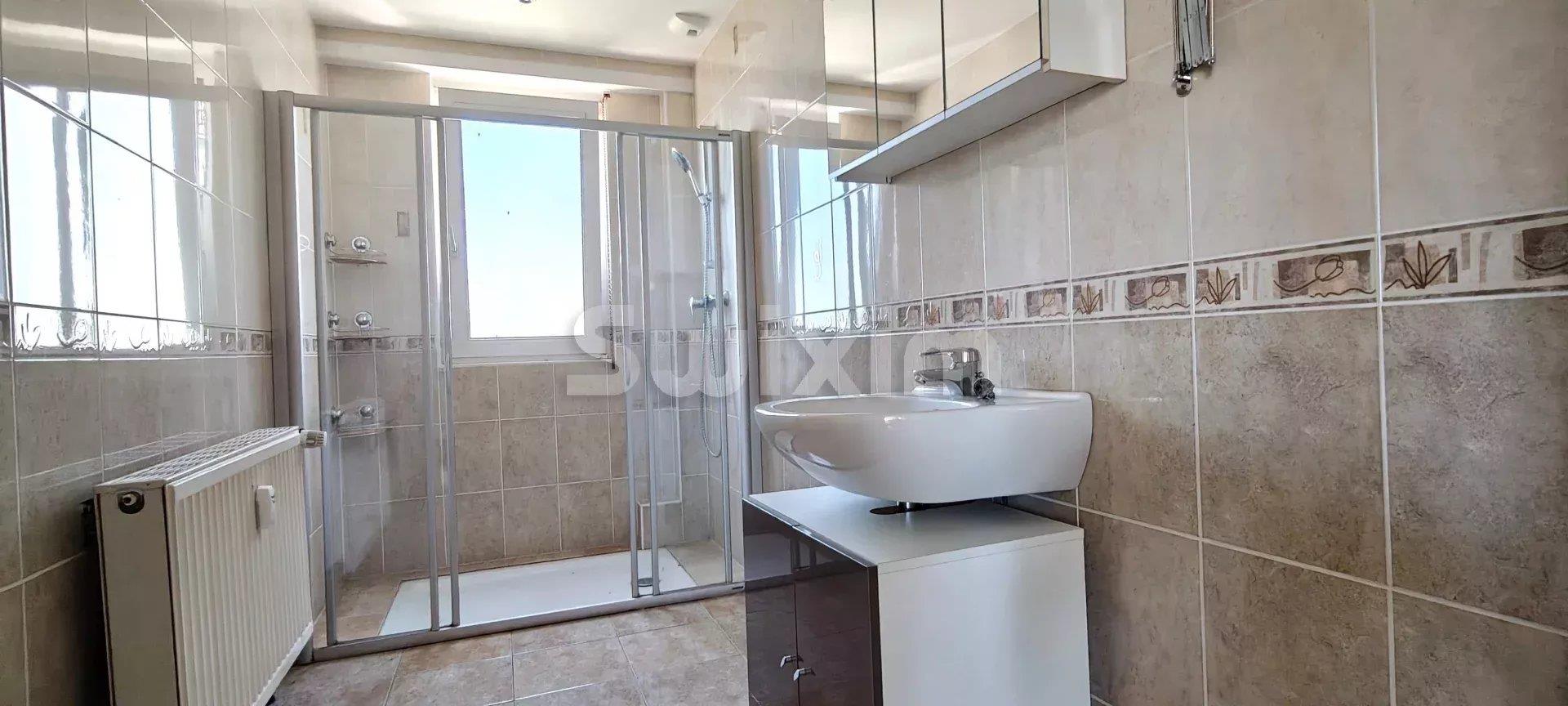 Compra: Vivenda (67500)