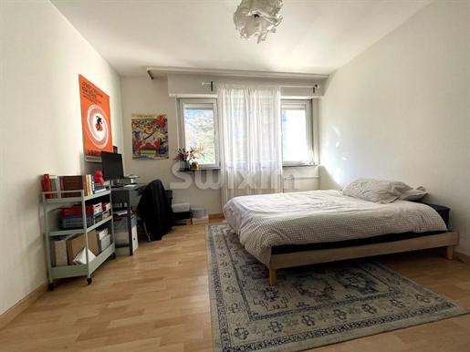 Beautiful apartment T4 Esplanade with parking and cellar