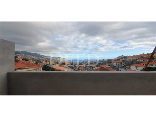 Этаж частного дома 3 Спальни-дуплекс Продажа Funchal