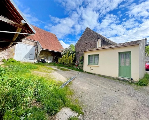 Bourgogne, Cussy-Les-Forges, aux portes du Morvan, maison de village 72 m² env prête à vivre avec an