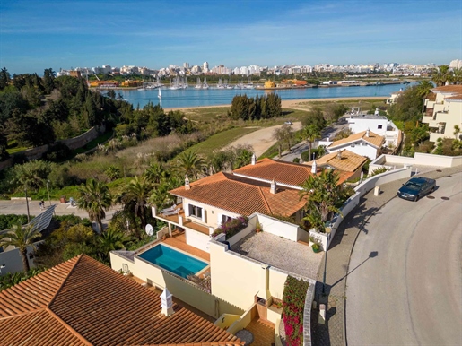 Villa met 4 slaapkamers in Ferragudo met ideaal uitzicht