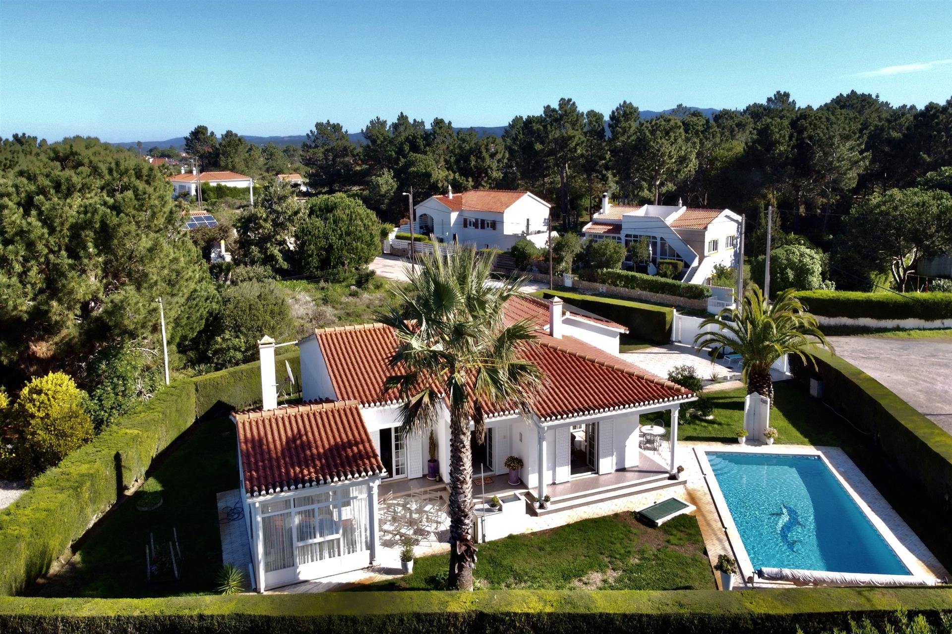 Attractive 3 bed villa with pool in Vale da Telha