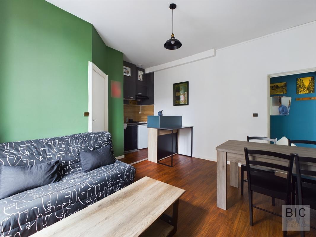 Large bright T2 bell on the 1st and last floor of a small condominium