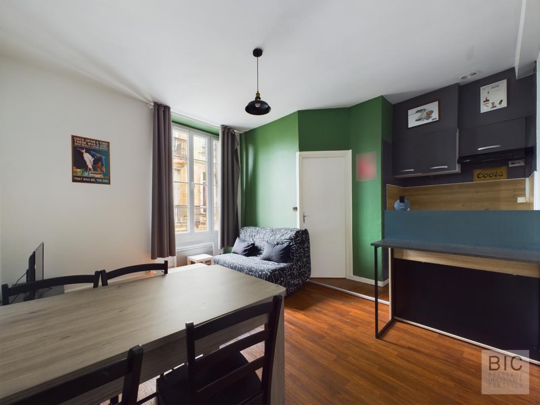 Large bright T2 bell on the 1st and last floor of a small condominium
