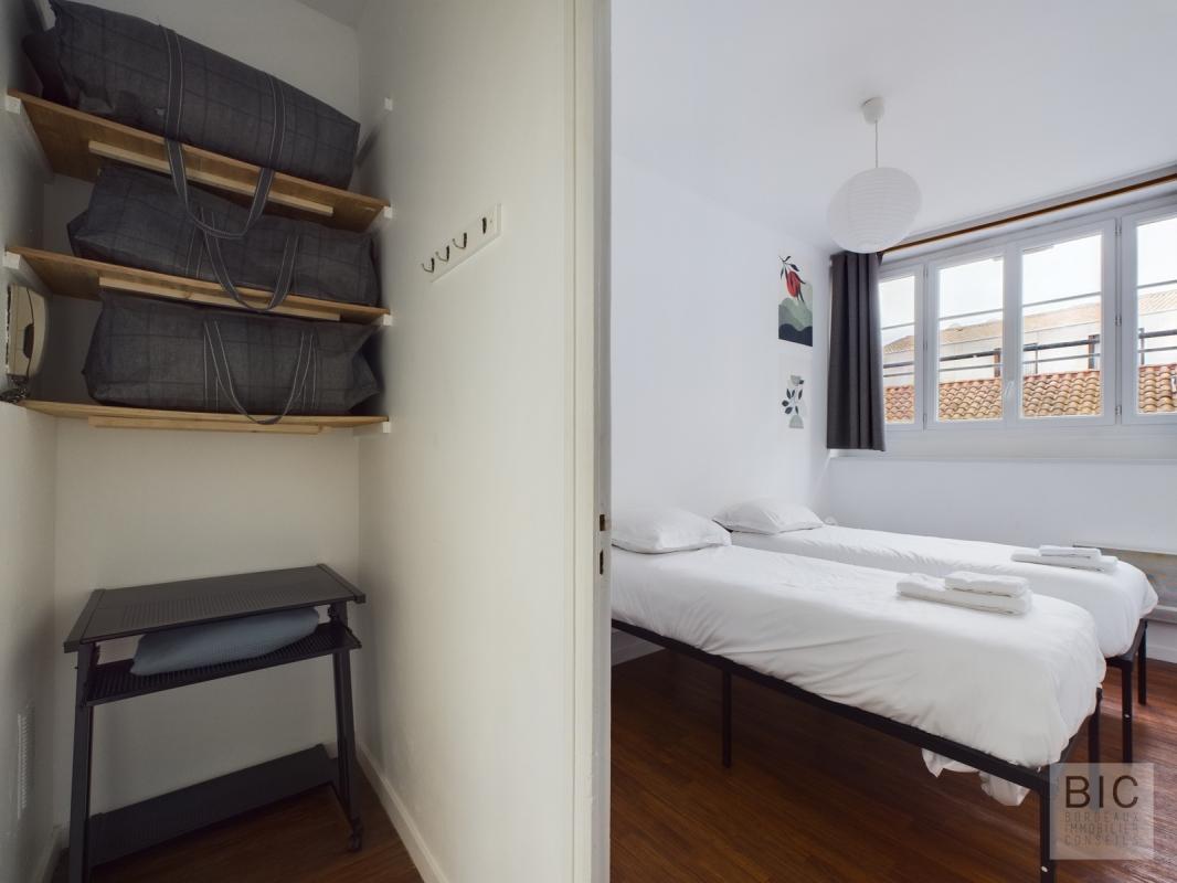 Large bright T2 bell on the 1st and last floor of a small condominium