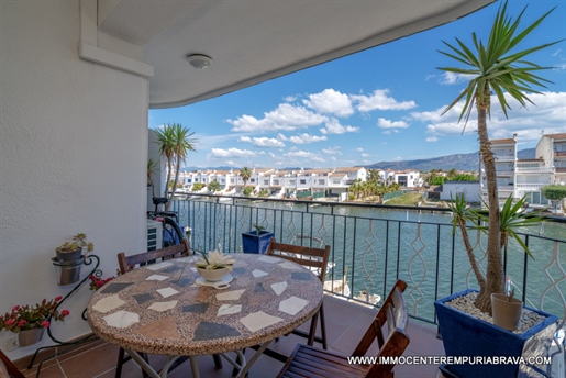 Krásný byt s nádherným výhledem na Port Empordà