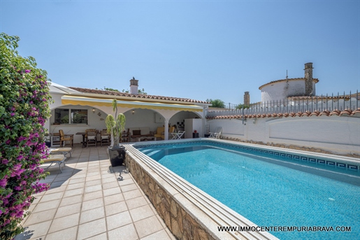 Charming villa with 25 meters d& 039 mooring