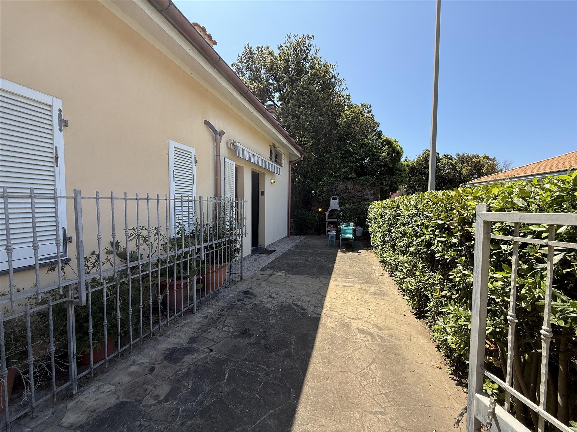 Castiglioncello: Your Corner of Paradise in front of the Sea (Top Price!) ? ☀️