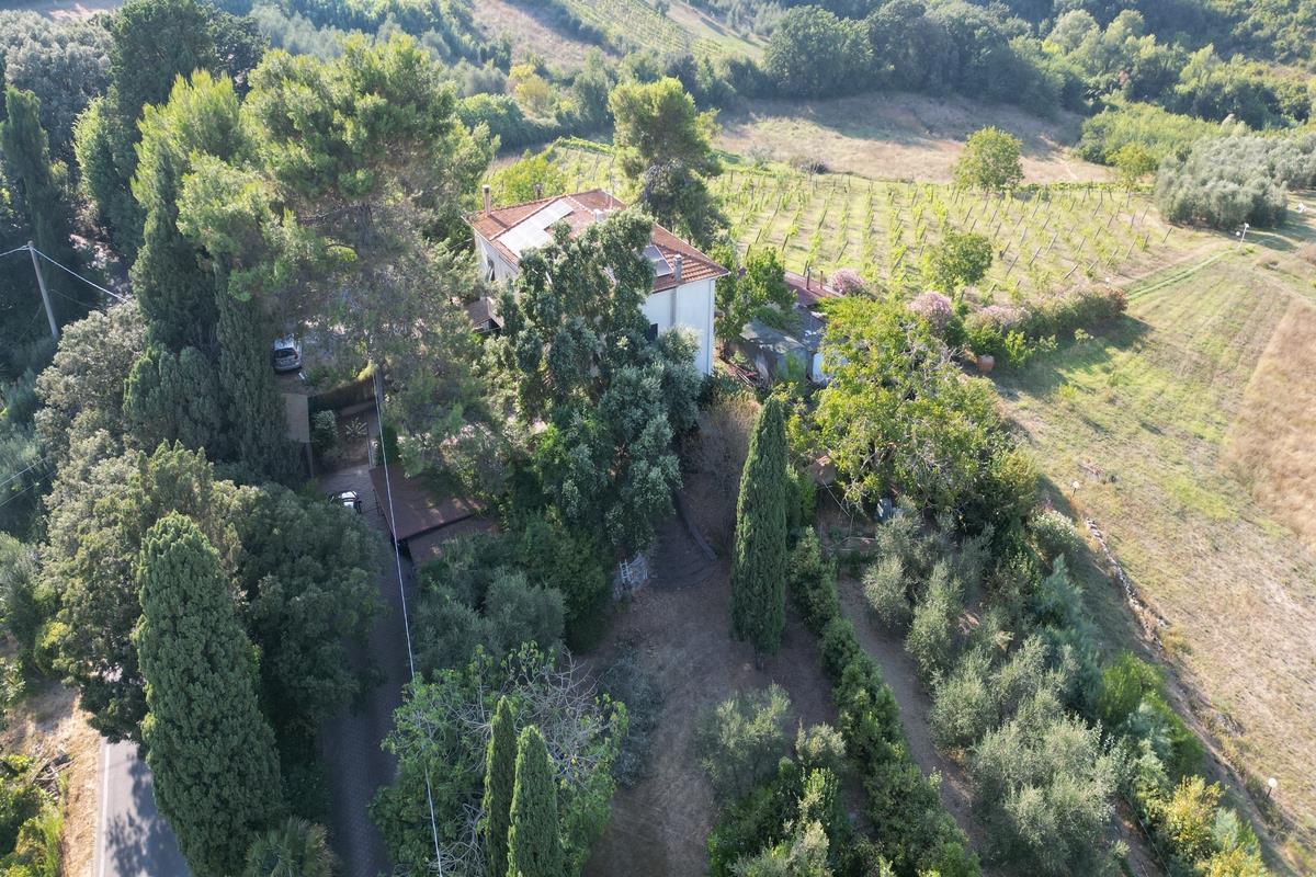 Portion of villa with private park 