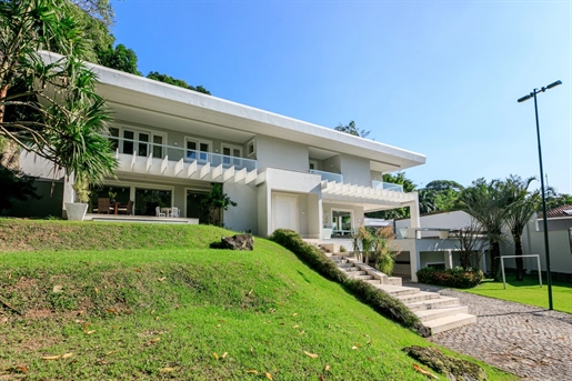 Rio177 - Luxury mansion in Itanhangá