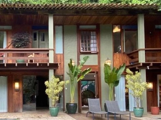 Rio503 - Fantástica casa com piscina na Gávea