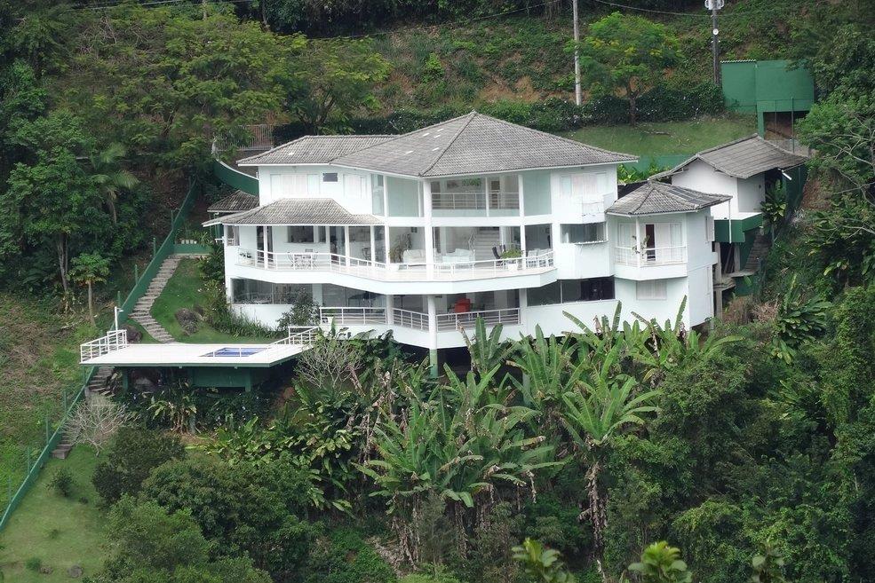 Ang028 - House in Angra dos Reis