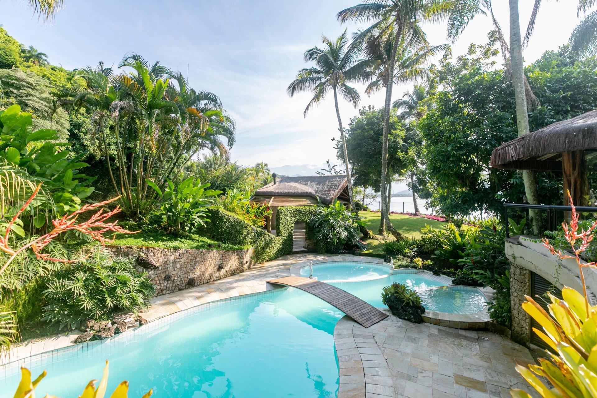 Ang016 - Mansion in Mangaratiba