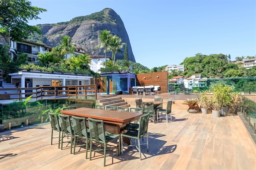 Rio052 - Schöne Villa mit spektakulärem Meerblick in Joá