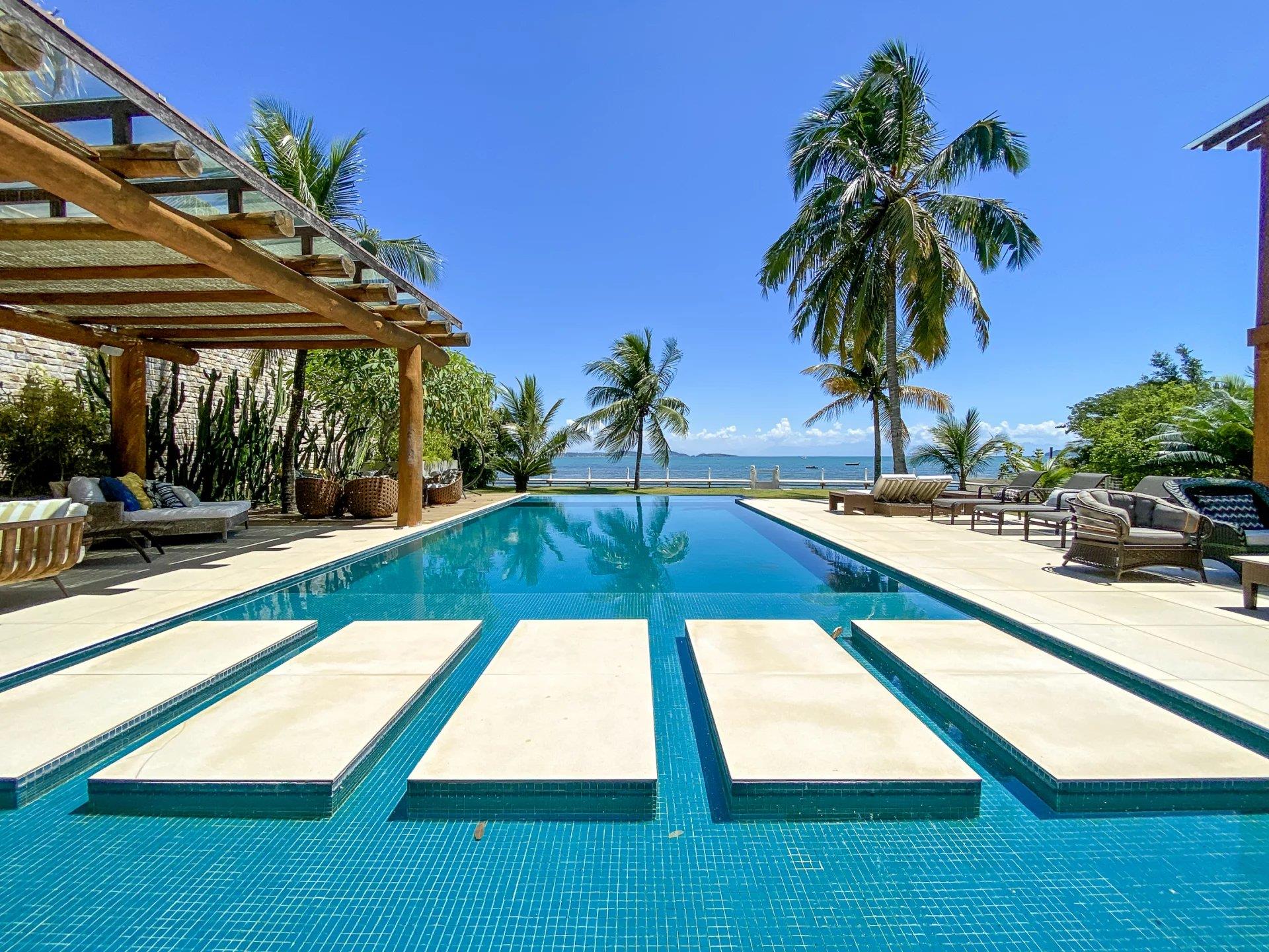 Buz014 - Stunning house on Manguinhos beach