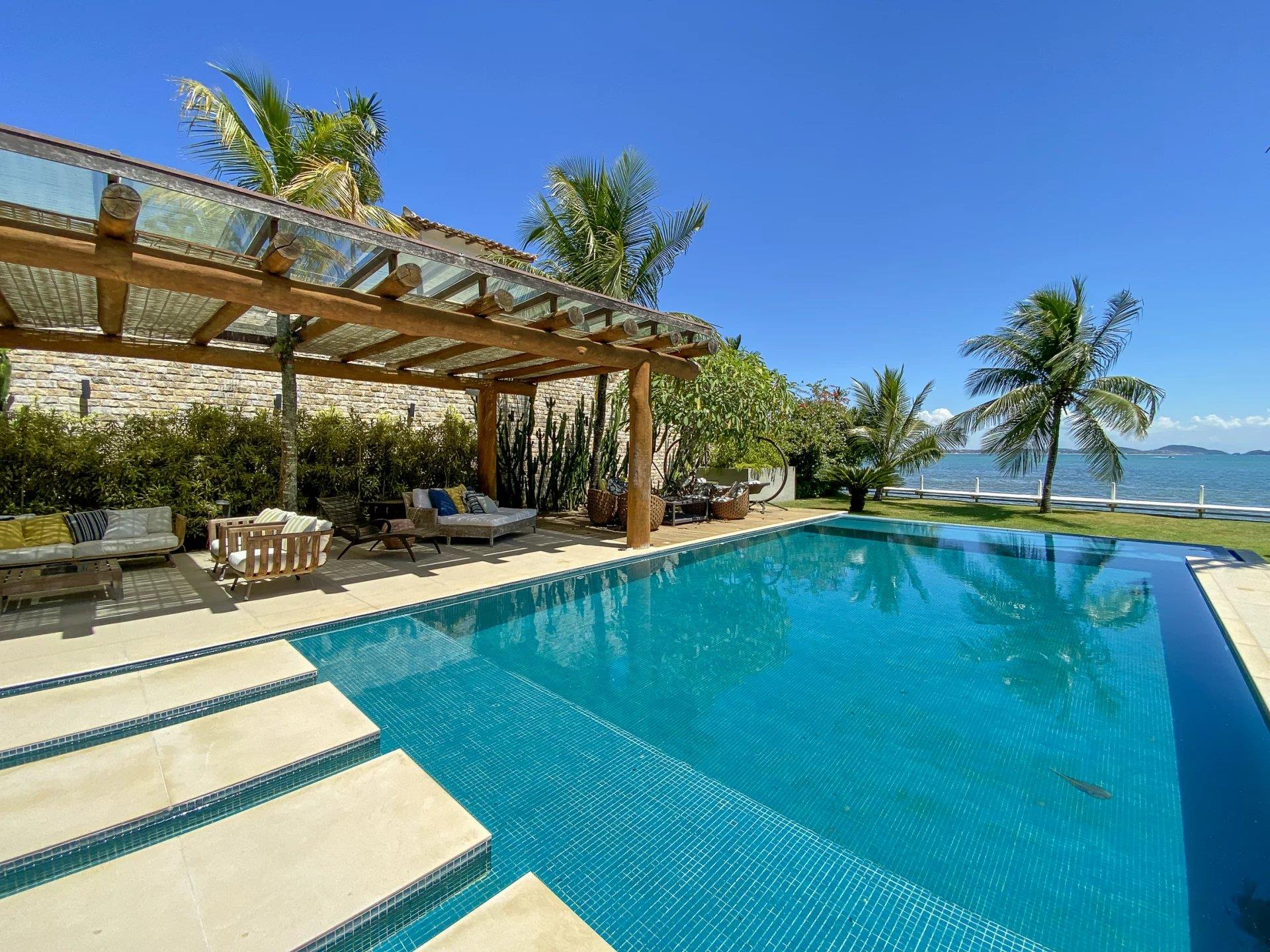 Buz014 - Stunning house on Manguinhos beach