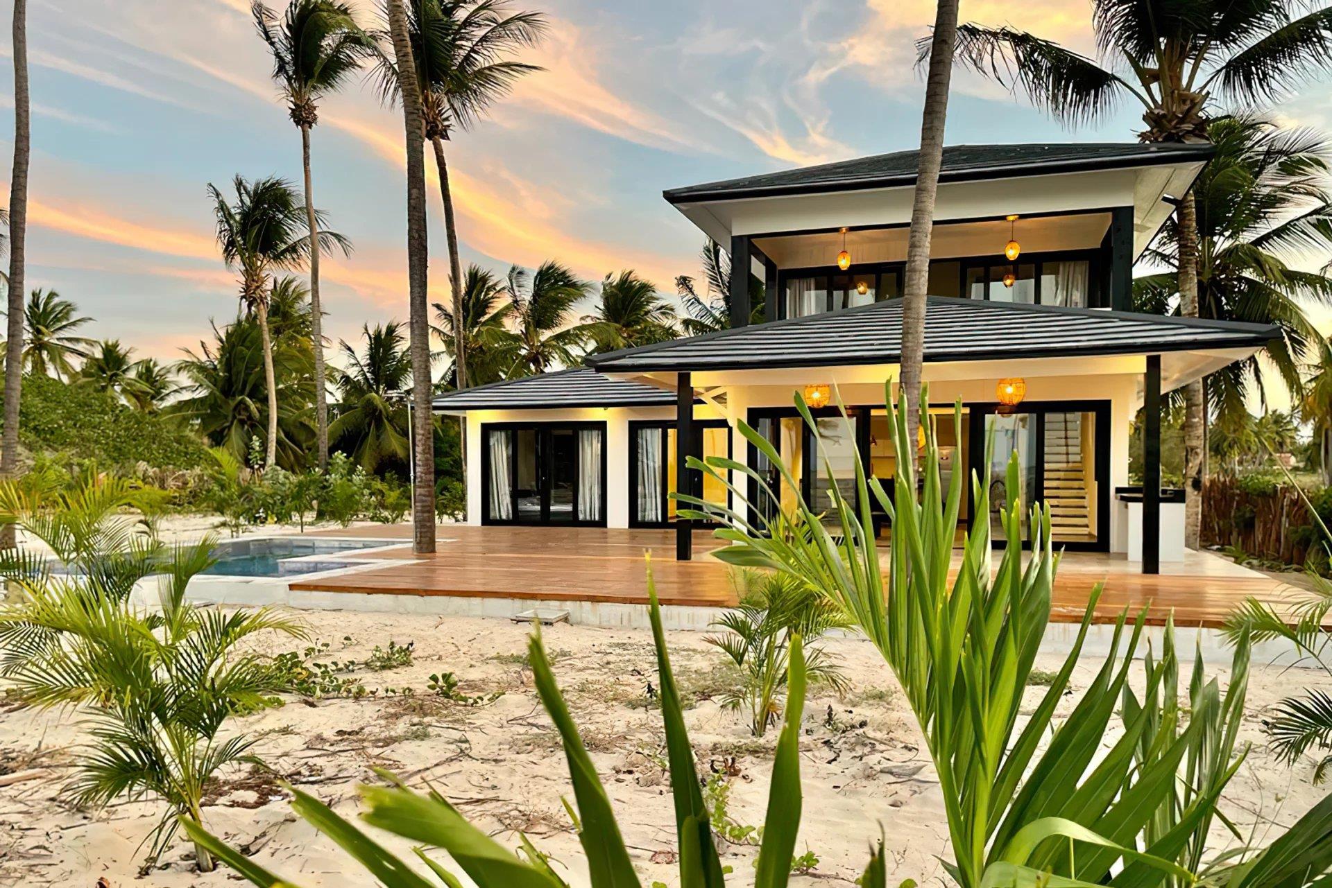 Cea062 - Beachfront 3 suites house in Itarema