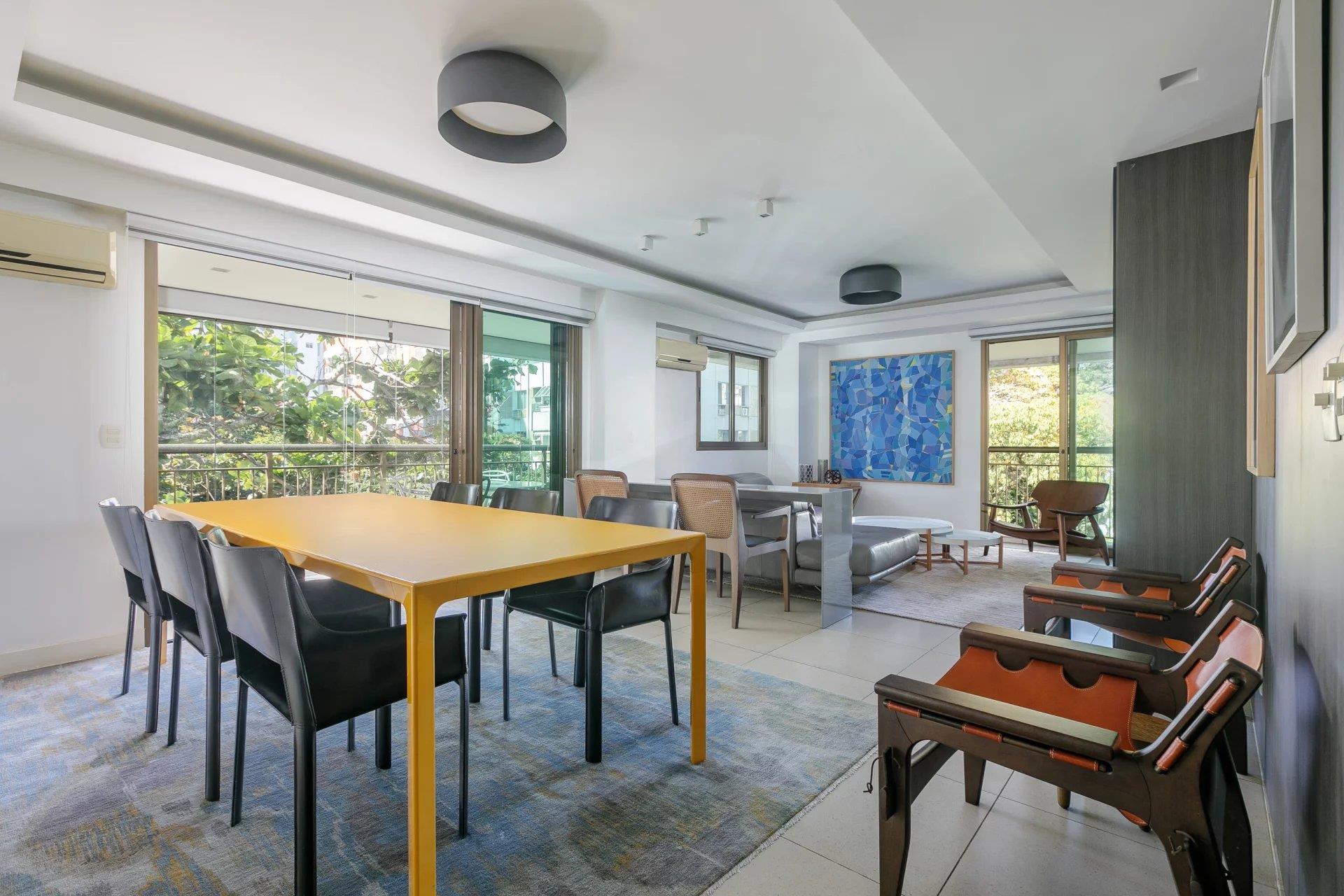 Rio281 – Duplex Apartment for Sale in Leblon