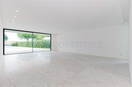 Advert picture