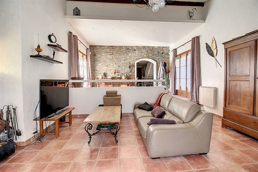 Exclusivity! Les Arcs-Sur-Argens House of 150 m² on 6000 m² of land with Swimming Pool