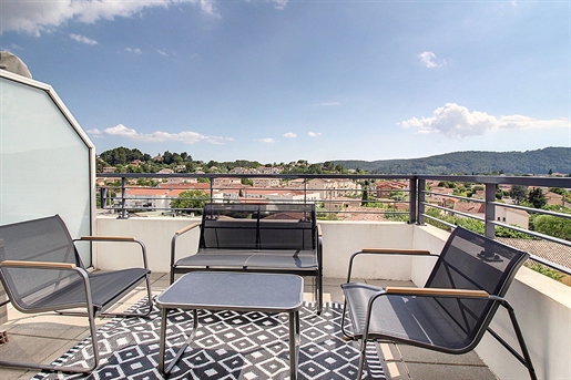 Draguignan 2-Zimmer-Wohnung 40 m² mit Terrasse und privatem Parkplatz