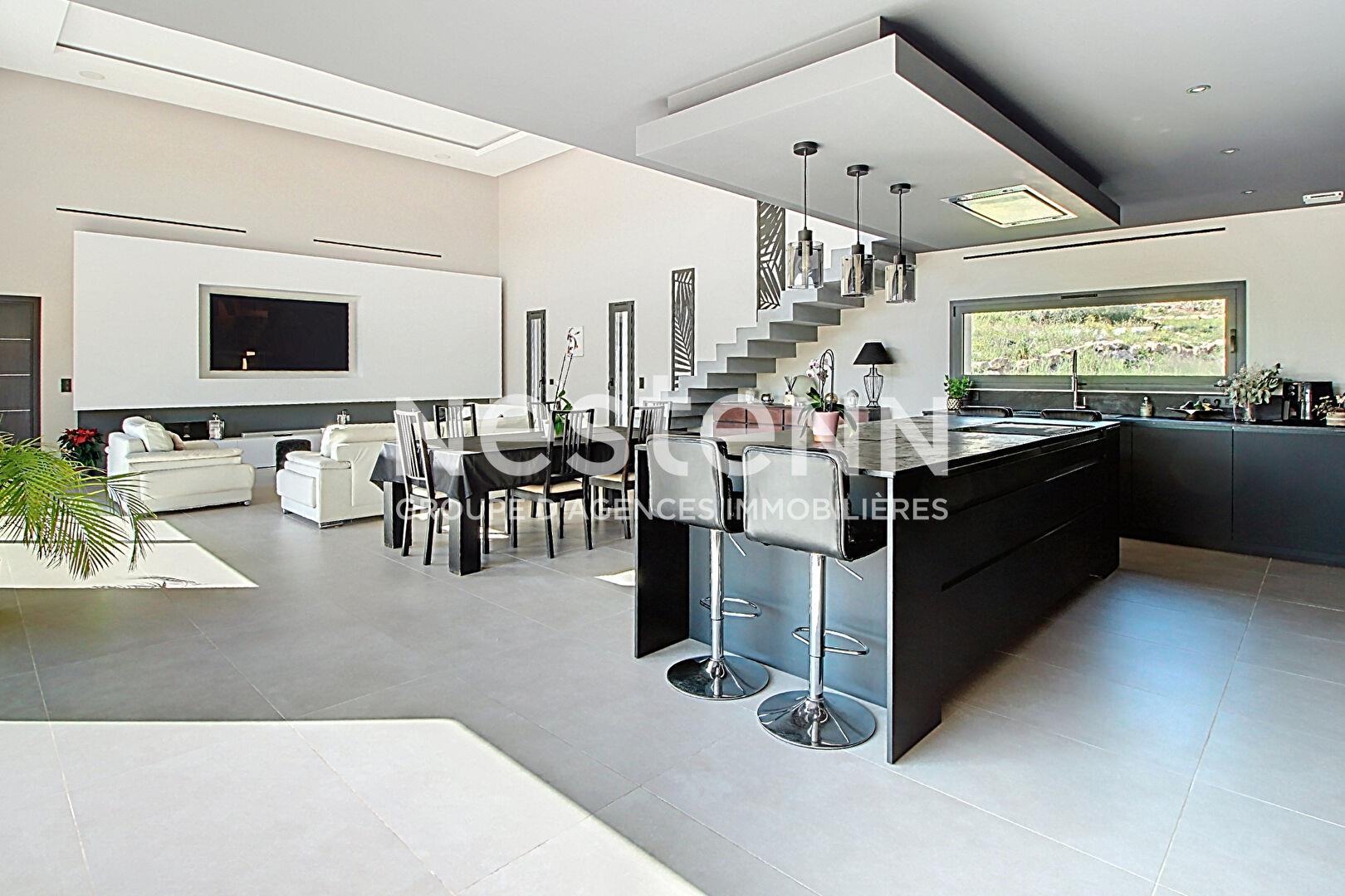 Lorgues - Exceptional contemporary villa with top-of-the-range services