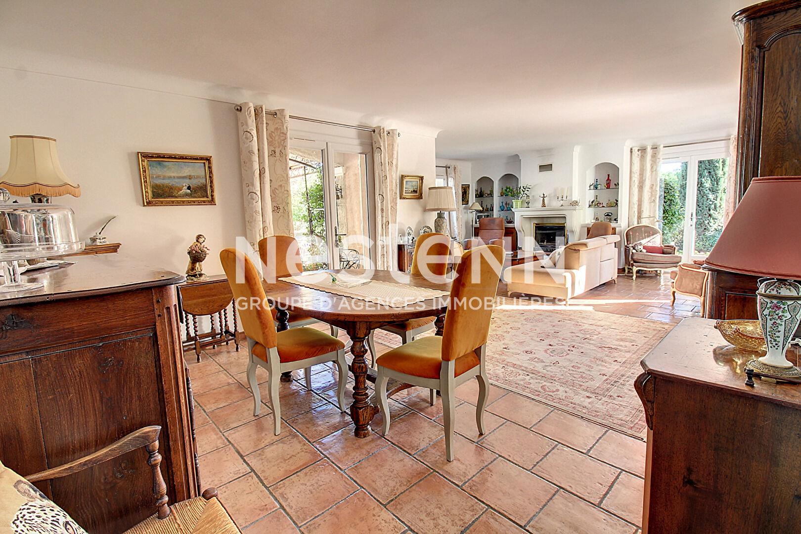 Maison Salernes 11 pièce(s) 310 m2