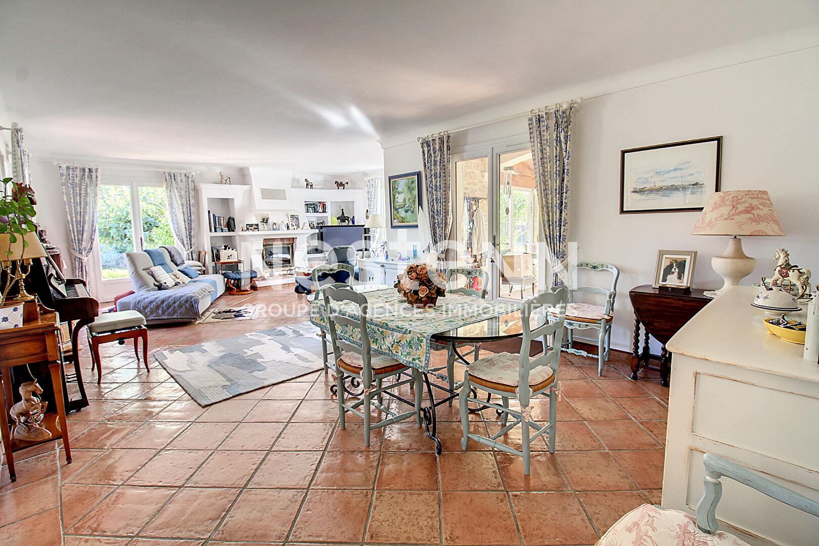 Maison Salernes 11 pièce(s) 310 m2