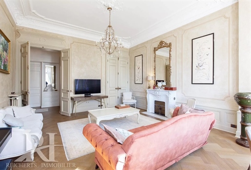 Beautiful 4 bedroom apartment 200 sqm walking distance to beaches in Cannes