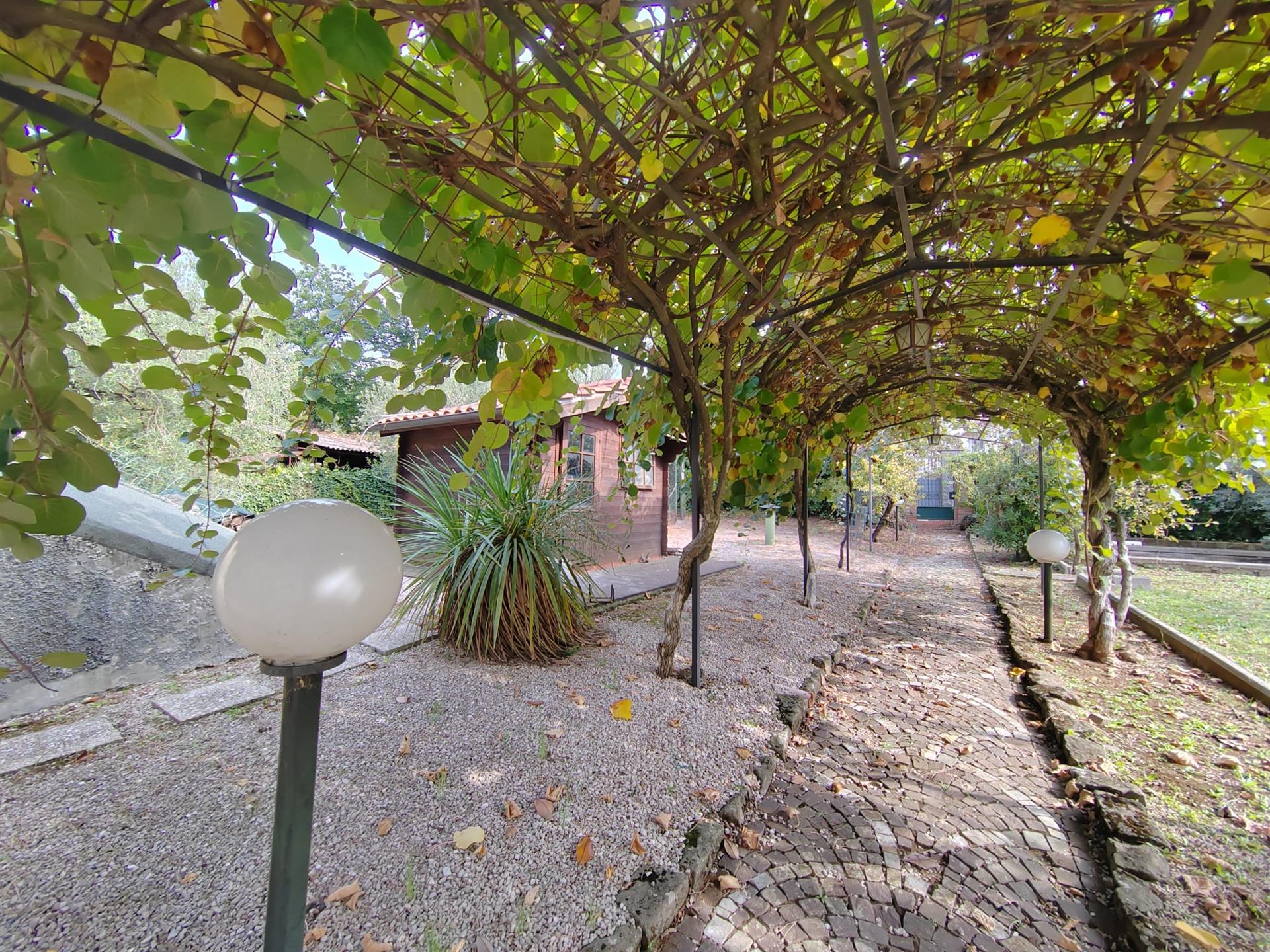 Wolnostojąca willa – Via Madonna Degli Angeli