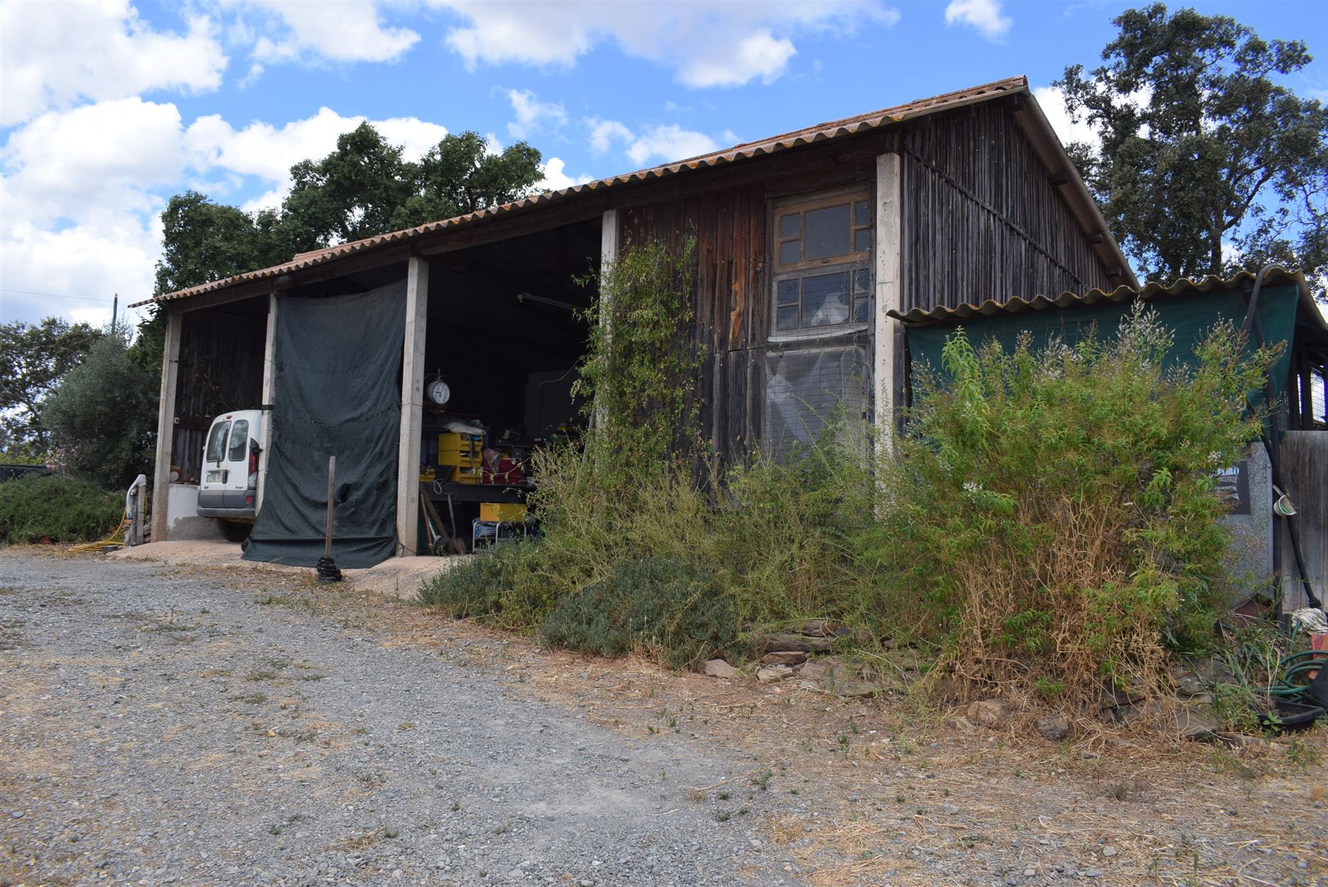 Bm158 Ourique propriété gîte sur 1,25 hectares.