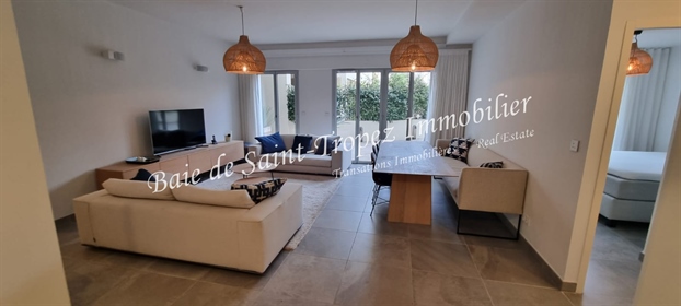 Apartment with top-of-the-range services, of 120 m2 with terrace of nearly 100 m2 in the center of S