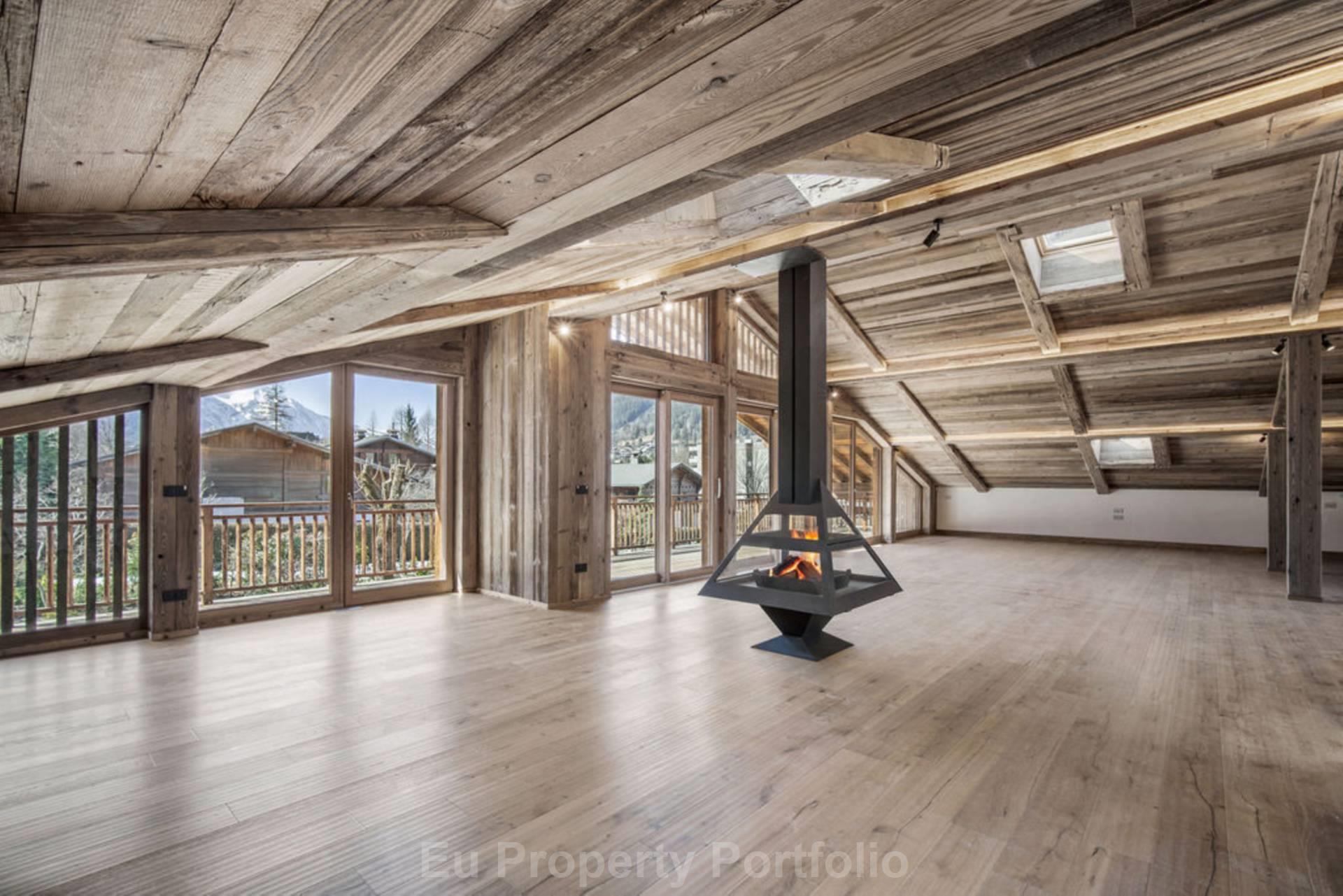 5 Bedroom Chalet, Les Mouilles