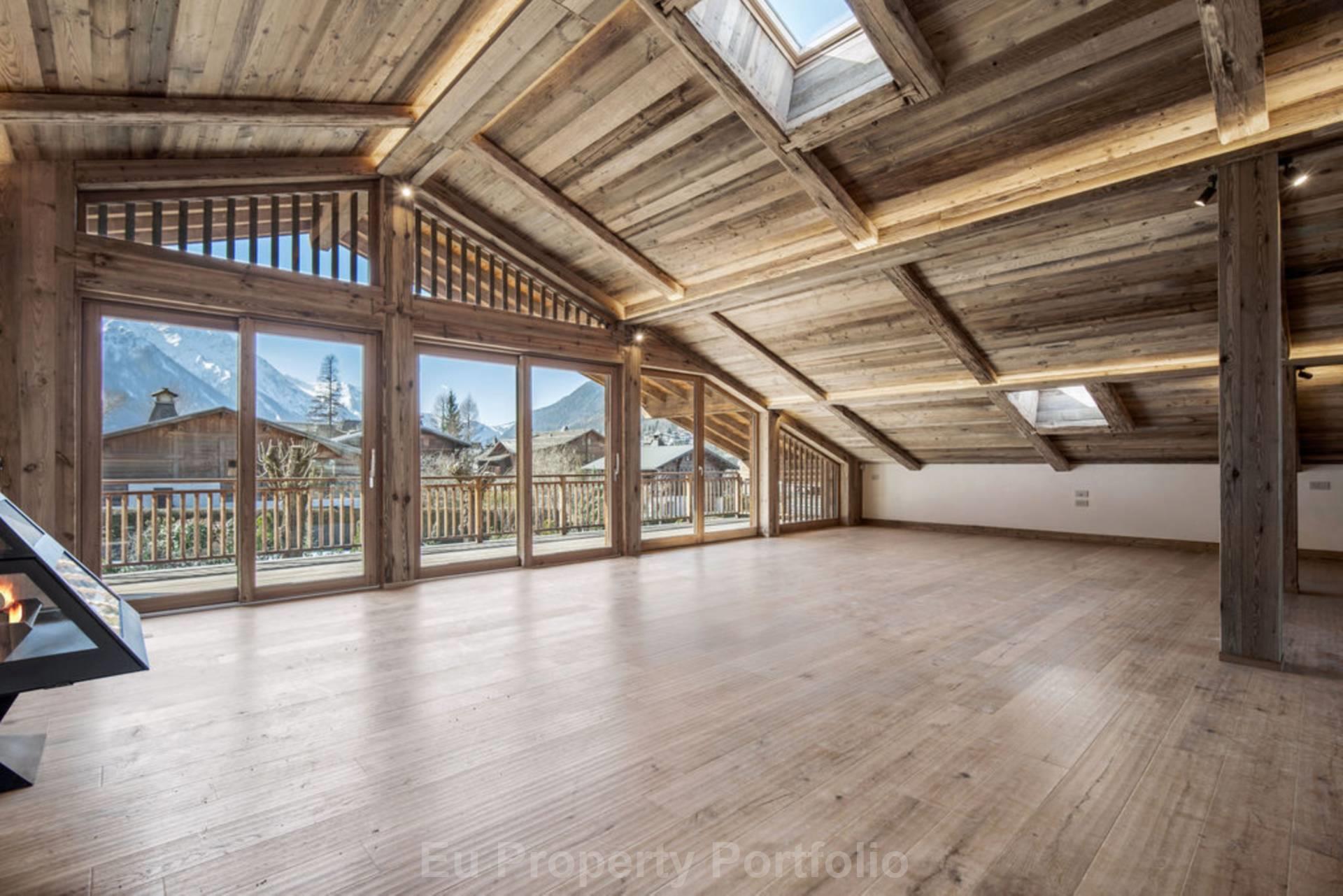 5 Bedroom Chalet, Les Mouilles