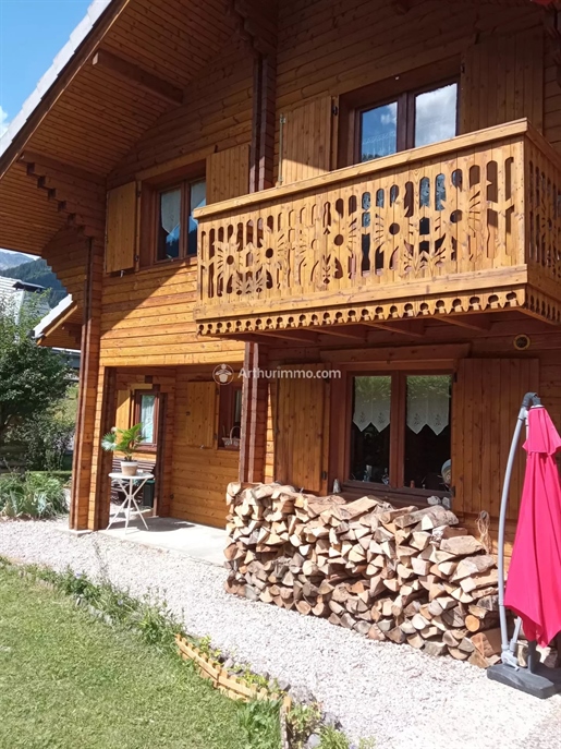 Chalet traditionnel en Madriers