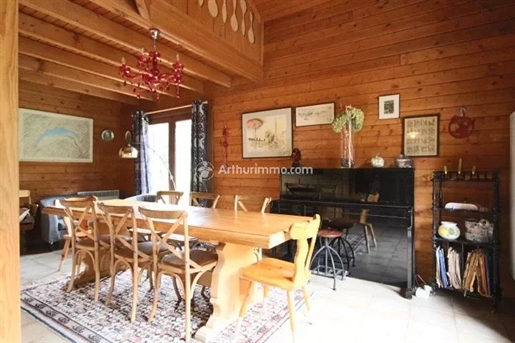 Chalet traditionnel en Madriers