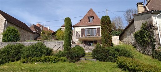 Saint-Sozy - stenen huis met 3 slaapkamers direct bewoonbaar met uitzicht op de rivier