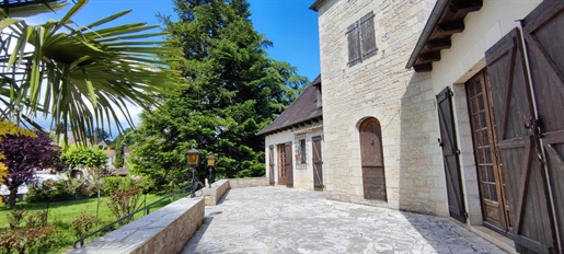 Center Saint-Sozy - Beautiful Quercy house built on a basement, 6 bedrooms, on approximately 1600 m2