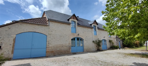 Rocamadour - real estate complex with 3 gîtes on approx. 2400 m2 land - ideal investor