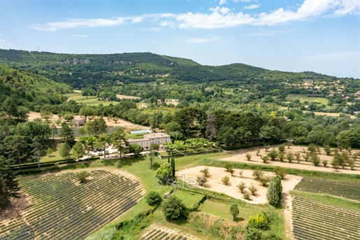 Een Provençaals landschap met adembenemende uitzichten.