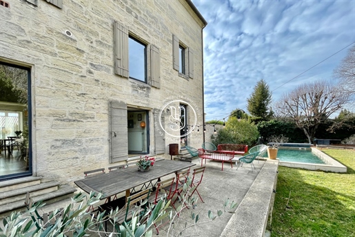 Centre, a charming house, garden, swimming pool