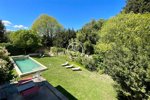 Centre, a charming house, garden, swimming pool